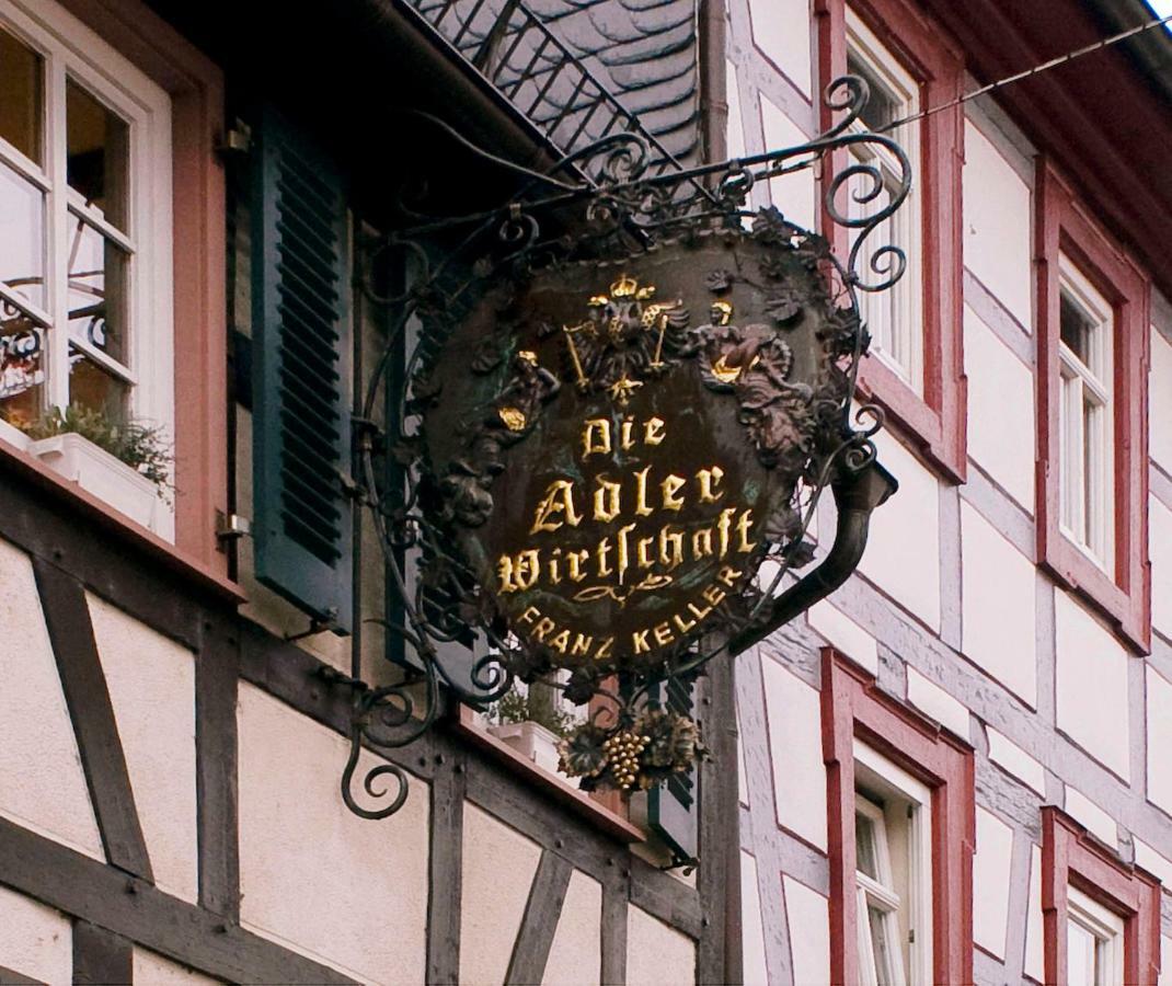 Gaestezimmer Der Adler Wirtschaft Hattenheim Exterior foto